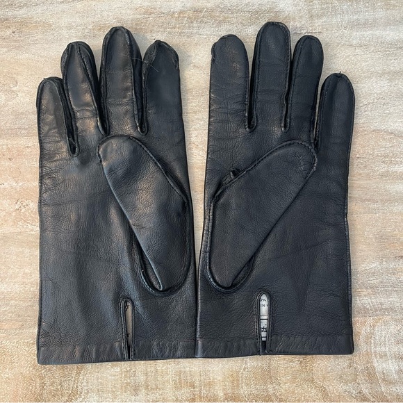 Christian Dior Silk Lined Black Leather Gloves - Picture 7 of 7